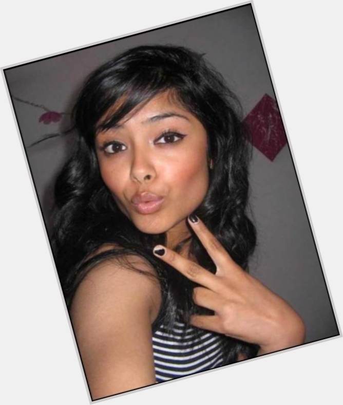 Afshan Azad Dating 5
