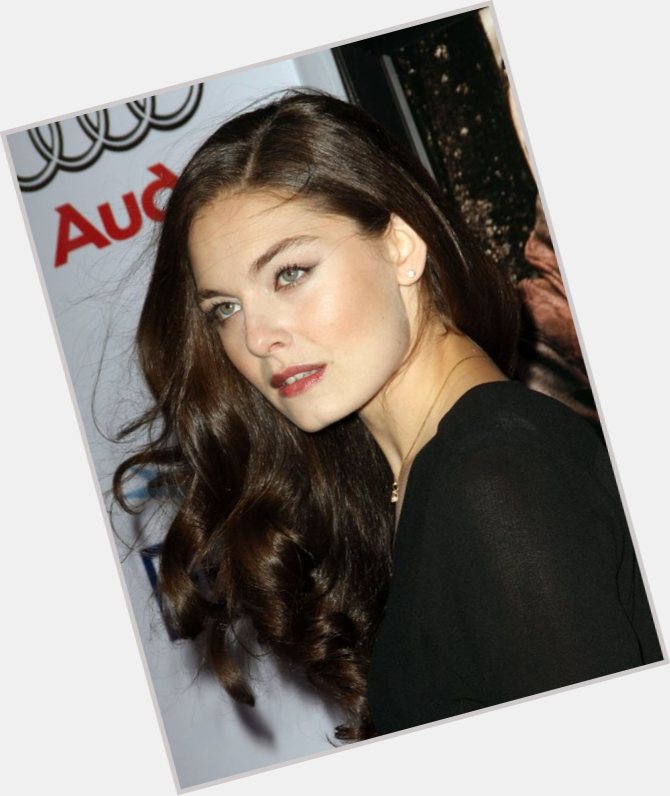 Alexa Davalos dating 5