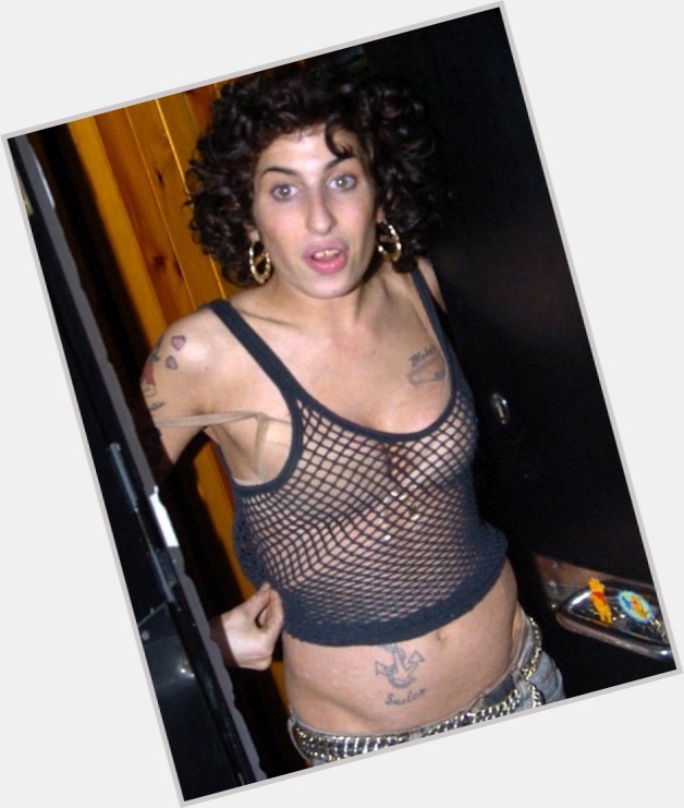 Amy Winehouse full body 3