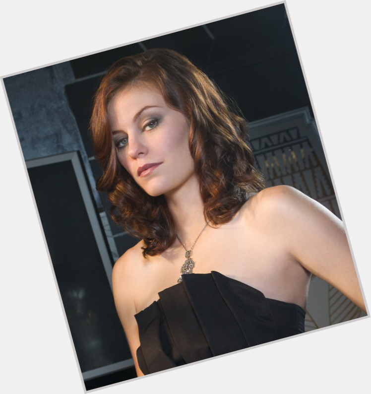 Cassidy Freeman desktop Wallpapers