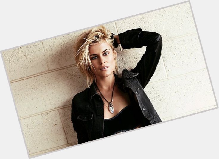Rachael Taylor exclusive hot pic 7