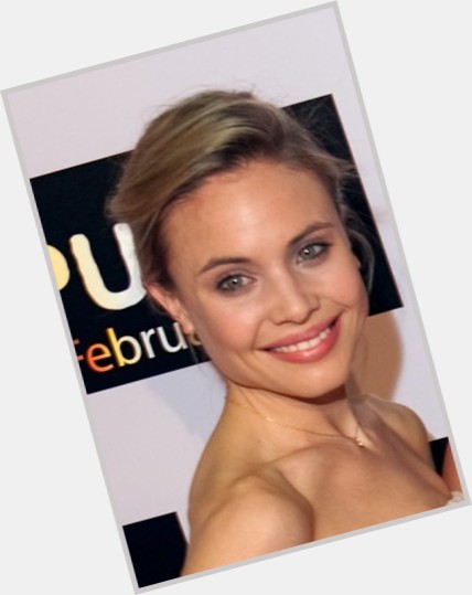 Leah Pipes birthday 2015