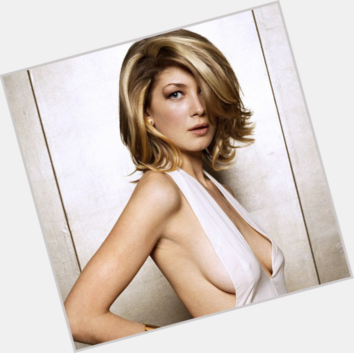 rosamund pike die another day 9