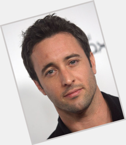 Alex O Loughlin dating 1