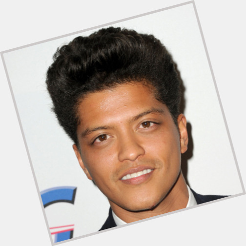 Bruno Mars body 1