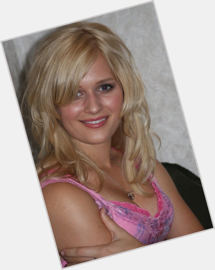 Carly Schroeder young 5