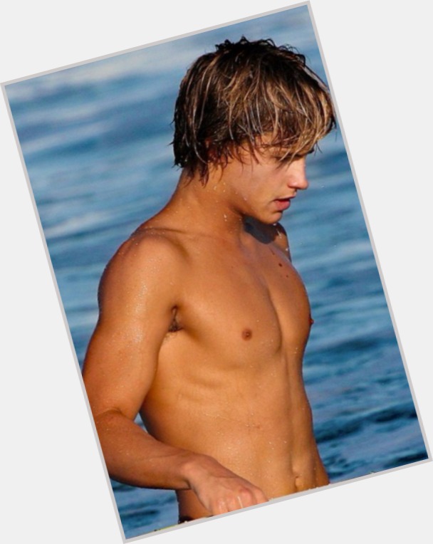 Dylan Sprouse new pic 2