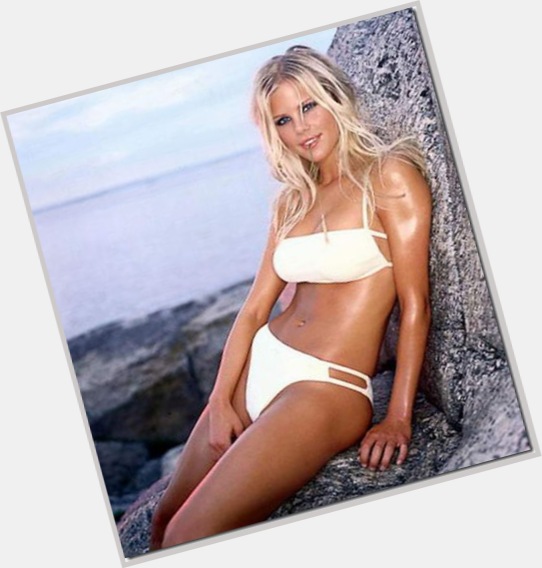 Elin Nordegren full body 7