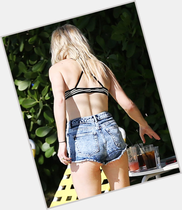 Ellie Goulding exclusive hot pic 4