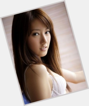 Hanako Takigawa sexy 1