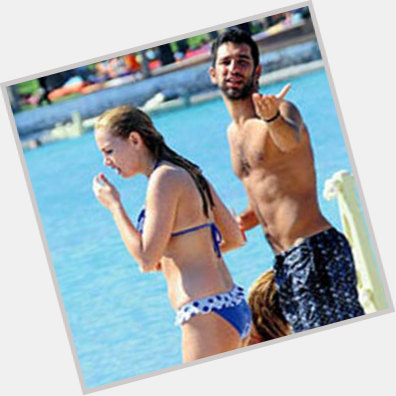 Hande Soral full body 8