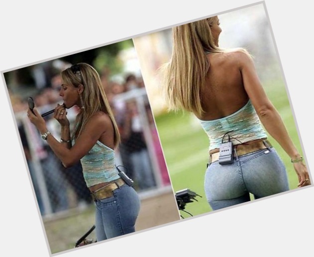 Ines Sainz full body 8