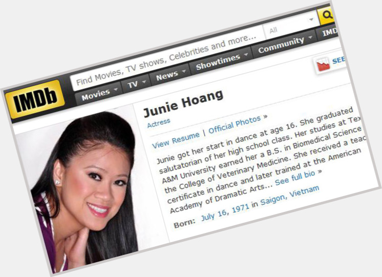 Junie Hoang full body 4