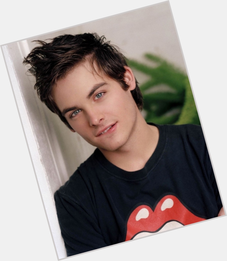 Kevin Zegers New Pic 0