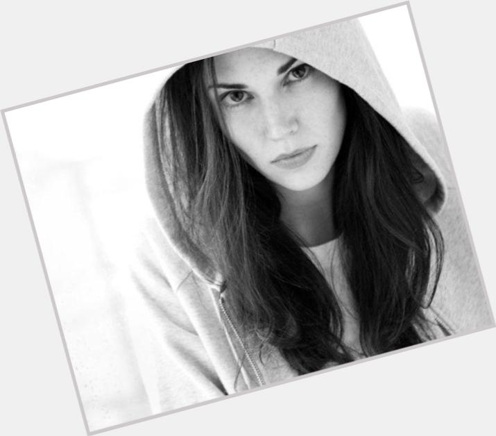 Laura Mennell new pic 6