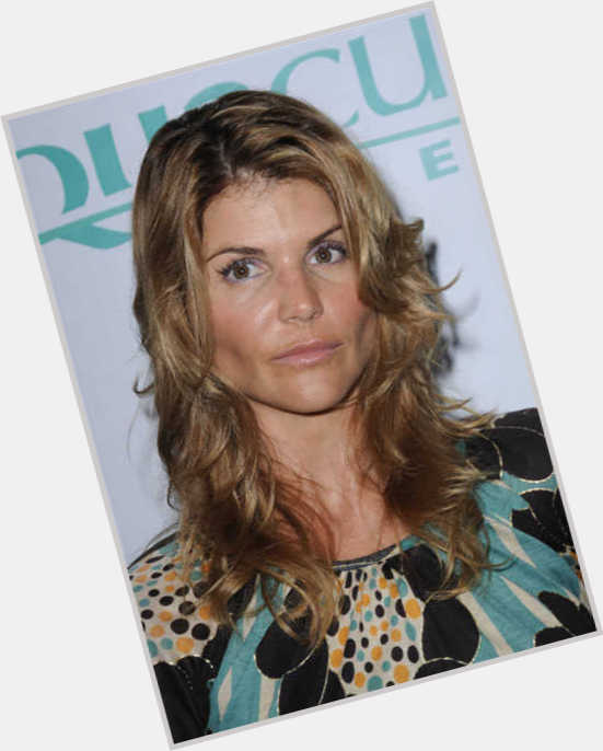 Lori Loughlin full body 9