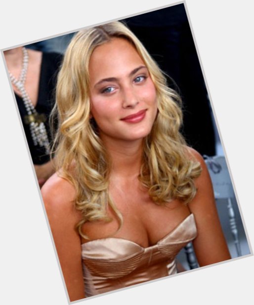 Nora Arnezeder new pic 9