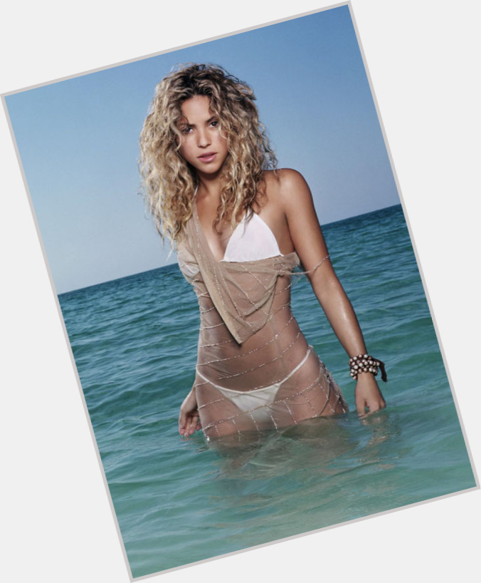 Shakira full body 2