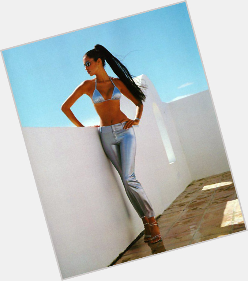 Yasmeen Ghauri dating 4