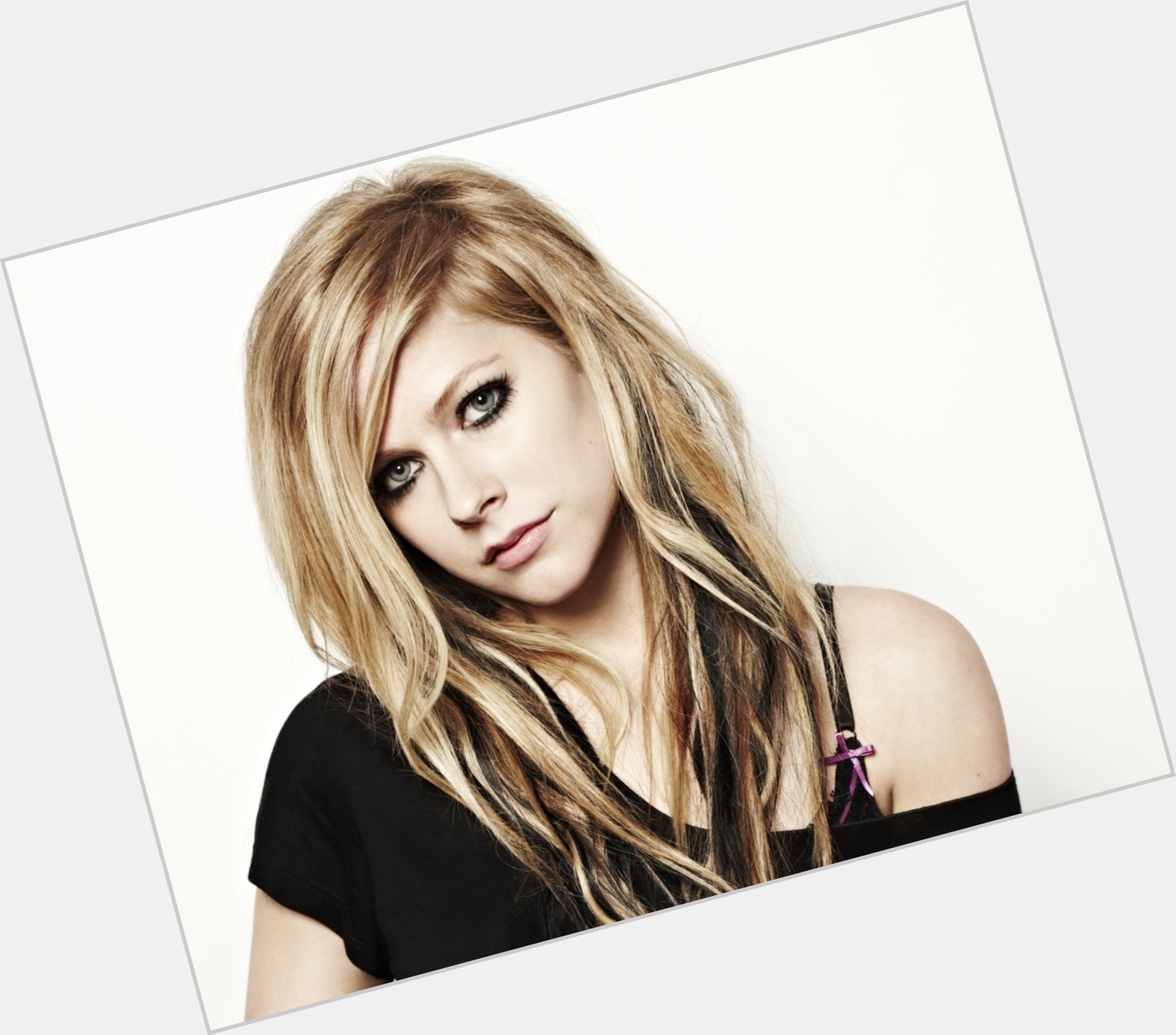 Avril Lavigne birthday 2015