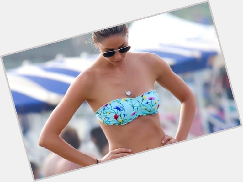 ellie gonsalves 8