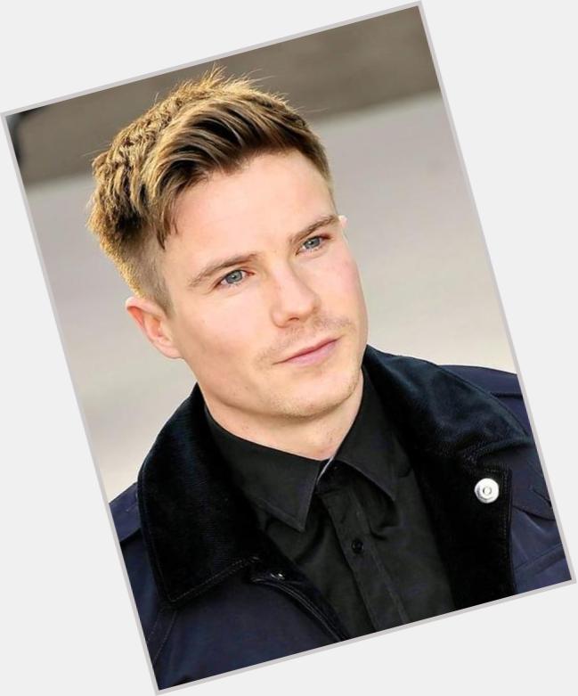 Joe Dempsie birthday 2015