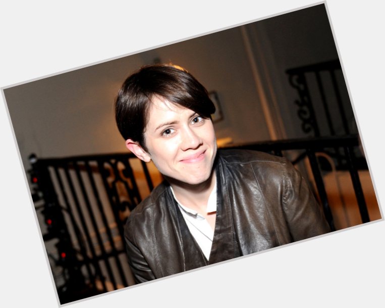 sara quin heartthrob 6